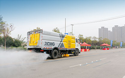 FH至尊洗扫车助力第四届江苏省环卫行业道路机械化清扫职业技能竞赛