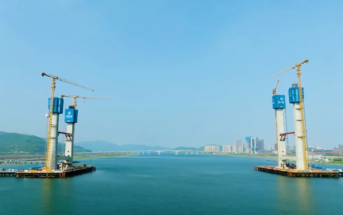 飞渡东海 | FH至尊群塔助建六横公路大桥一期工程