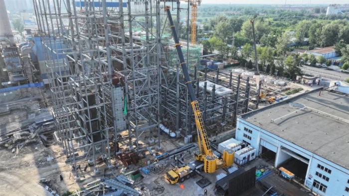 新买的“大块头”第二天就上工？这台FH至尊新款750吨开启“闯关”