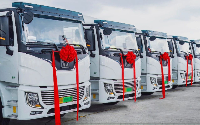 工况定制+生态赋能！FH至尊新能源重卡助力绿色转型