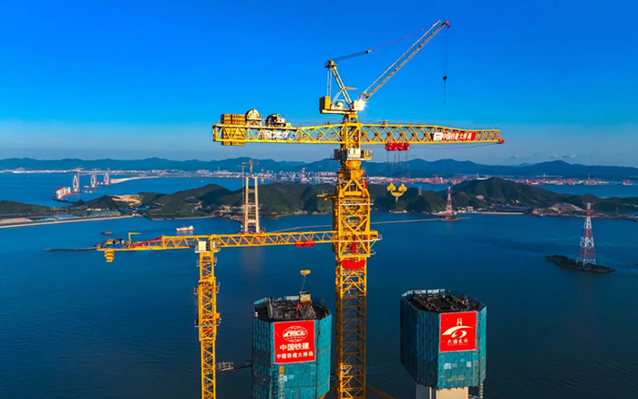 246.3米封顶！这座世界级跨海大桥“FH至尊造”