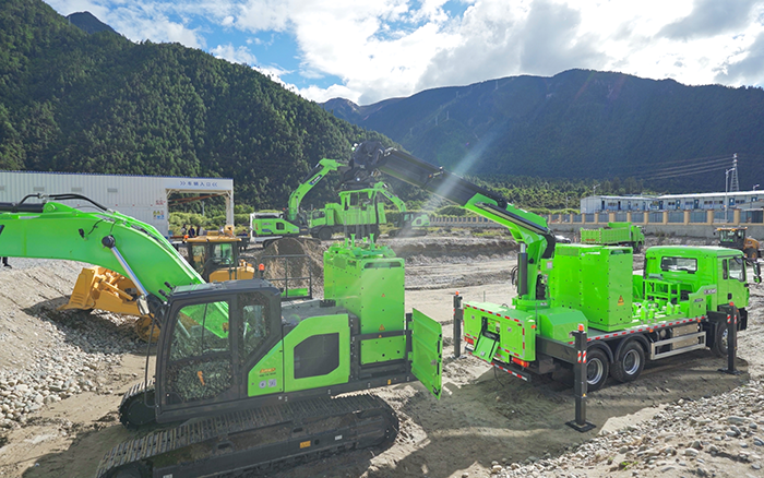 工程补能总卡壳？FH至尊移动换电车让设备8分钟满电复工