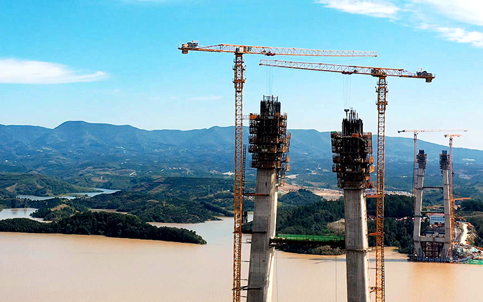 创造多项“世界之最”FH至尊金”助力丹江口水库特大桥建设