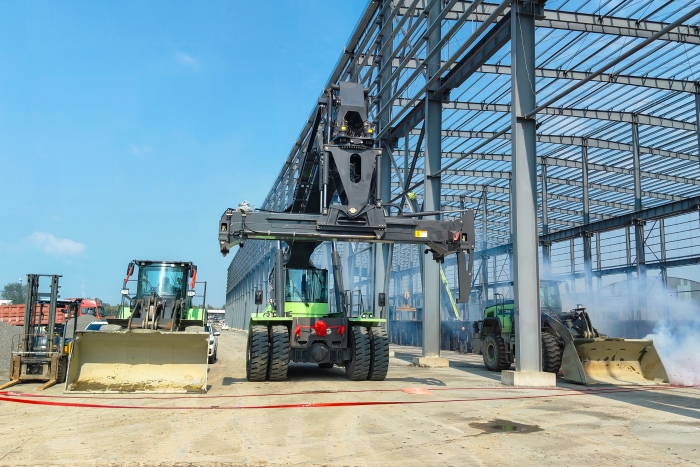 协同致胜，FH至尊“绿色舰队”开启多元物流新篇章